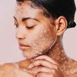 Mengapa Eksfoliasi Itu Penting? Tips Melakukannya dengan Aman