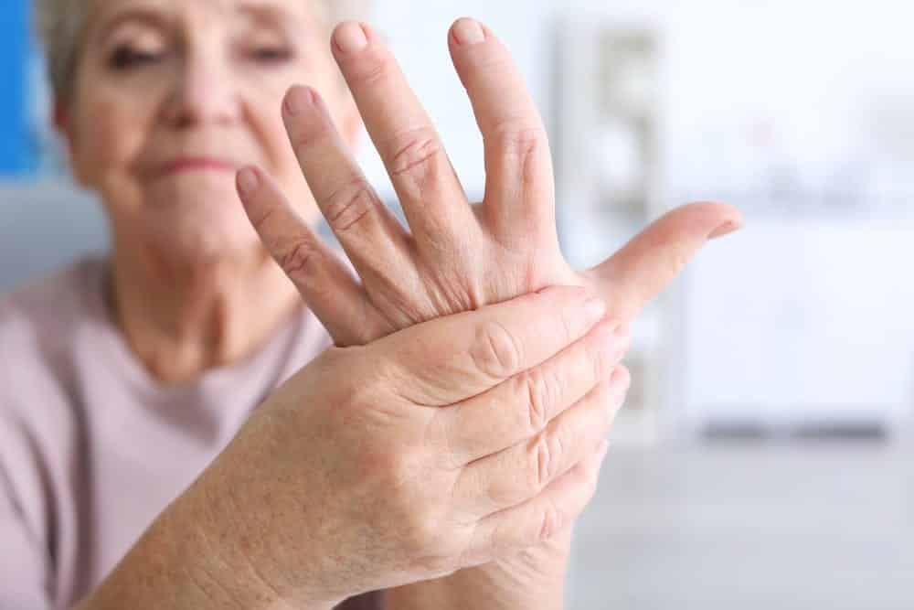 10 Tips Mengelola Osteoarthritis agar Tetap Aktif