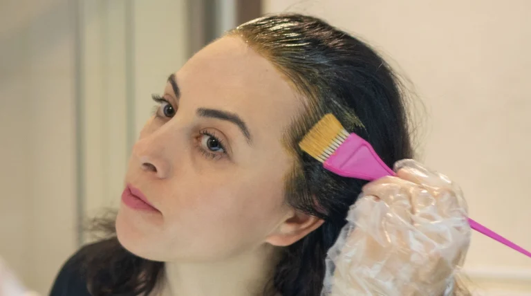 7 Langkah Mudah Merawat Rambut Berwarna