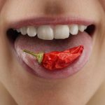 5 Cara Mengatasi Lidah Perih Karena Makanan Pedas