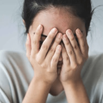 10 Cara Mengatasi Kecemasan Tanpa Obat